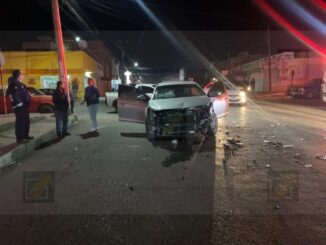 Choque en la colonia Campesina deja cuatro lesionados