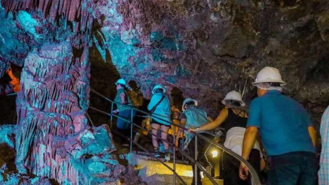 De martes a domingo visita las Grutas Nombre de Dios en familia