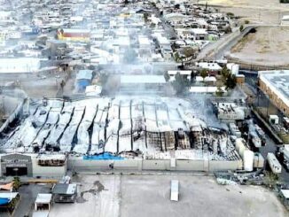 Así quedo el Walmart en Delicias; investigan causas del siniestro
