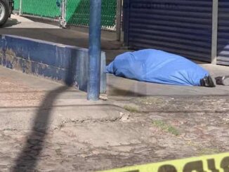Hombre fallece en estacionamiento de un expendio en San Felipe