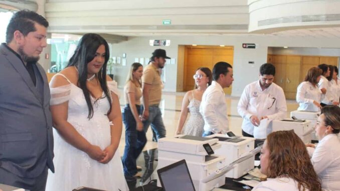 Se dan el “SÍ” 850 parejas en la capital del estado