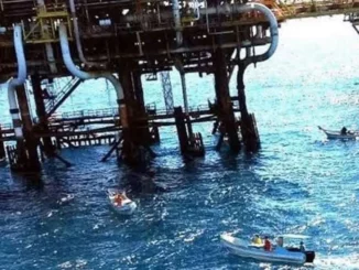 Asaltan plataformas petroleras de Pemex; reportan heridos