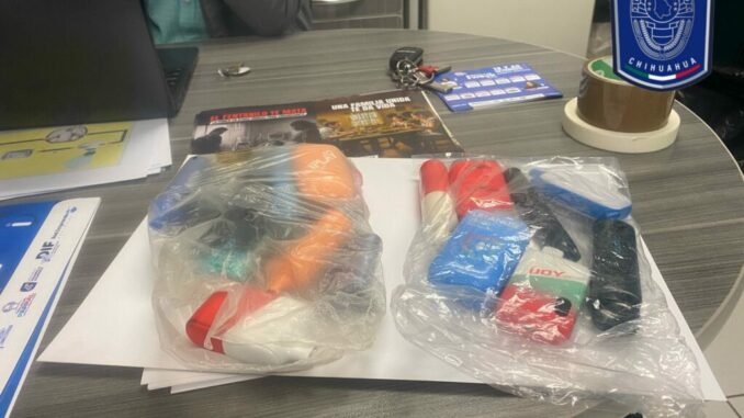 Asegura GOECHI vapeadores en Colegio de Bachilleres en Parral