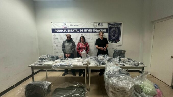 Capturan en Operativo Conjunto a pareja de adultos mayores y otro sujeto con gran cantidad de droga y arsenal en Juárez
