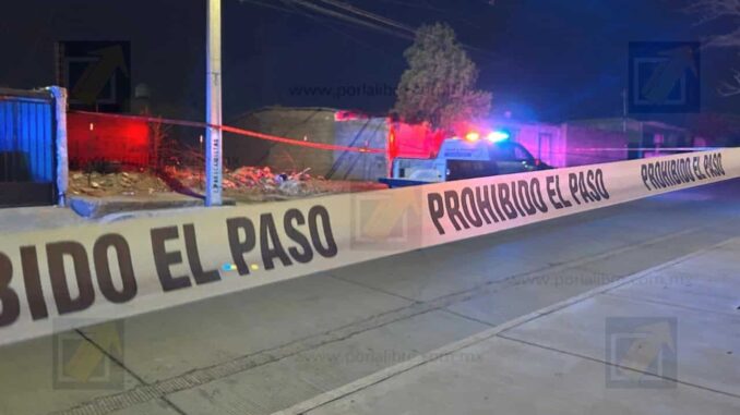 Localizan a un hombre sin vida en terreno baldío de la colonia Francisco Villa