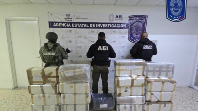 Asegura Fiscalía gran cantidad de droga y vehículo robado durante operativo