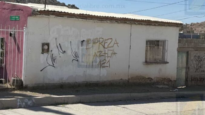 Vandalizan domicilios con mensajes alusivos a grupos criminales en la colonia Alfredo Chávez