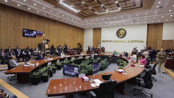 INE aprobó lineamientos para conteo de votos en elección judicial