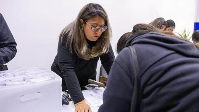 Entrega FGE a través de FANVI tarjetas de monedero electrónico a 4 mil 087 familias