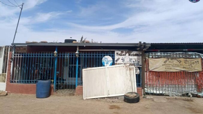 Catean taller y aseguran autopartes de vehículo con reporte de robo