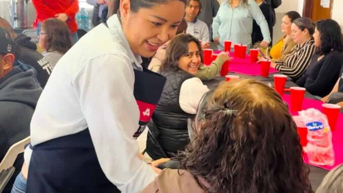 Conviven con Menudo en Tu Colonia por Nancy La China Frías