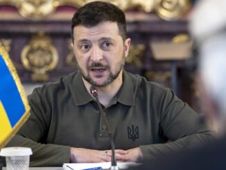 Zelenski acusa a Putin de «jugar con vidas humanas» por ataques aéreos rusos