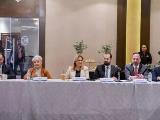 Maru Campos sostiene encuentro con líderes de la industria maquiladora de Juárez