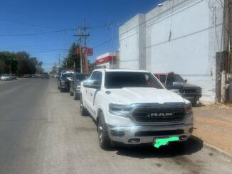 Aseguran vehículo con placas sobrepuestas en la colonia Emiliano Zapata