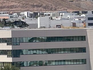 Realizan traslado aéreo de tercera víctima tras accidente automovilístico en Guachochi