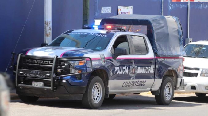 Roban camioneta estacionada en la colonia Guadalupe Victoria