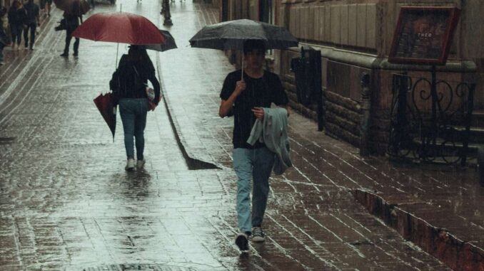 Prevén lluvias fuertes y clima nublado para este sábado en la CDMX