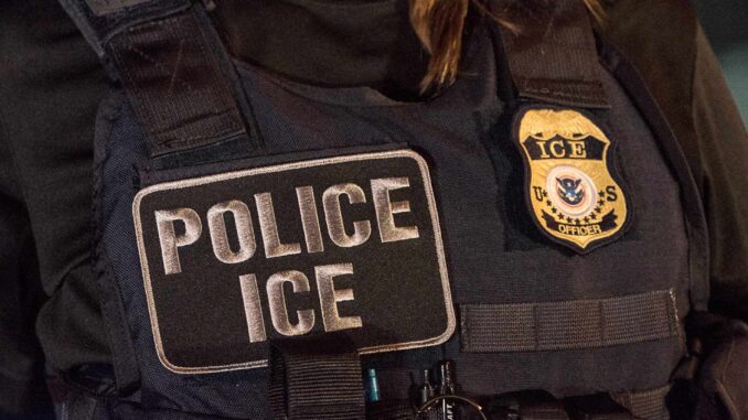 Autoridades de migración de EE.UU. detienen a más de 100 personas en Nashville, Tennessee