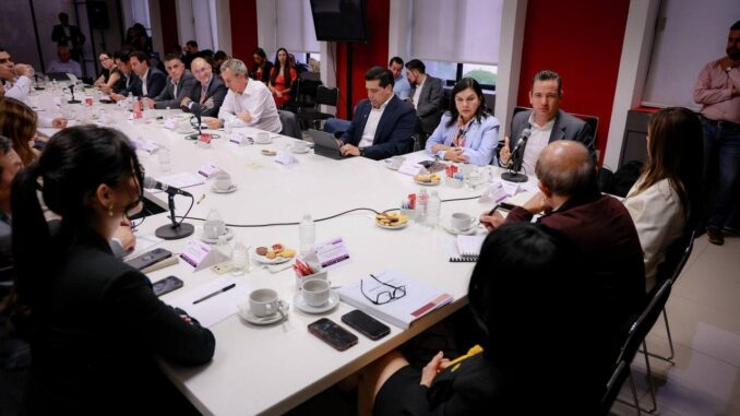 Participa alcalde Bonilla en reunión de alcaldes de Ciudades Capitales en la Secretaría de Gobernación