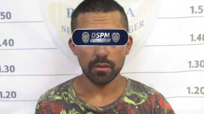 Tras persecución asegura Policía Municipal a un hombre por posesión de vehículo con reporte de robo