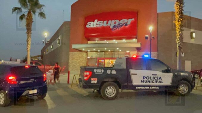 Detienen a hombre por robo en supermercado de la colonia Villa