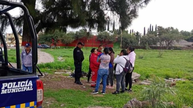 Abandonan a recién nacida en lote baldío, en Cortazar, Guanajuato