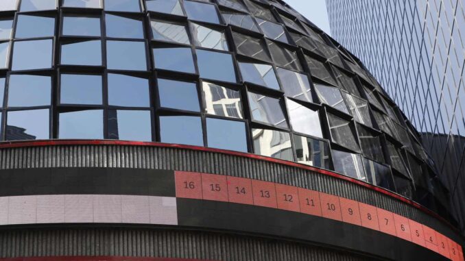 La Bolsa de México cae un 1.17% en una sesión con poca operación ante el cierre en EE.UU.