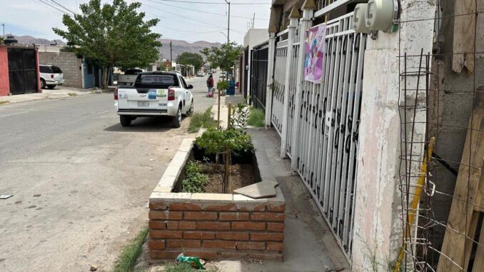 Evita multas, exhorta Municipio a evitar construcciones en banquetas y vía pública