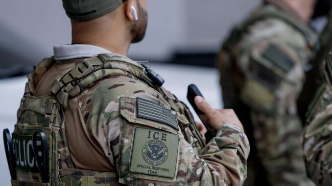 Suben a 222 mexicanos detenidos por redadas en EE.UU.