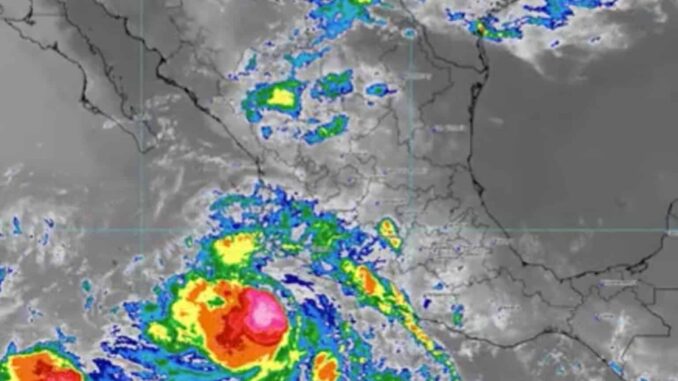 «Bárbara» se convierte en huracán categoría 1 y se acerca al pacífico mexicano