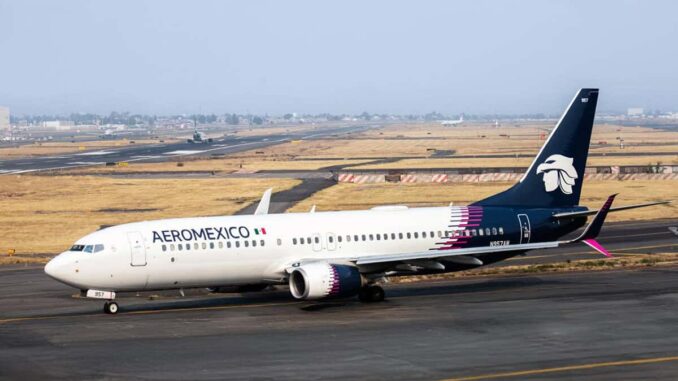 Sobrecargos sindicalizados de Aeroméxico aprueban acuerdo salarial diferencial