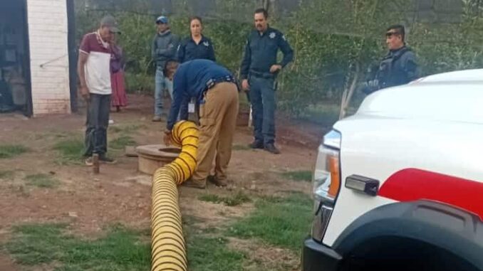 Corporaciones de rescate y auxilio, trabajan en rescate de niño que cayó en un pozo