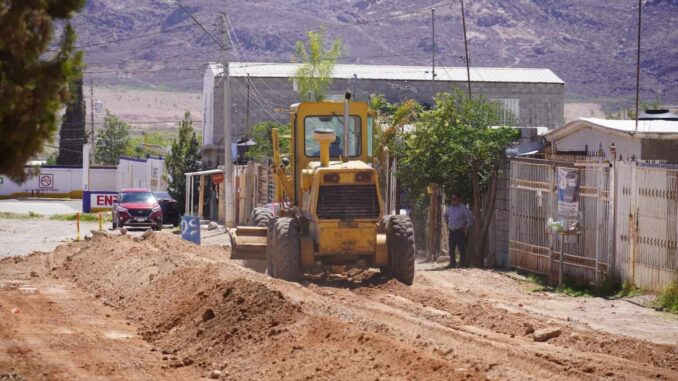 Comienza Municipio trabajos de pavimentación de calle ganadora del Presupuesto Participativo