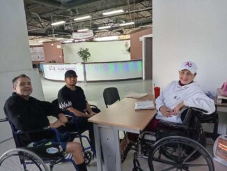 Llevan trámites y servicios a personas con discapacidad al suroriente