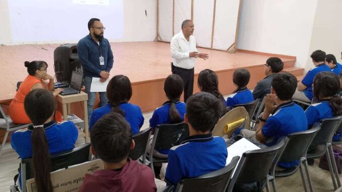 Capacitan en prevención de acoso escolar a estudiantes de Secundaria