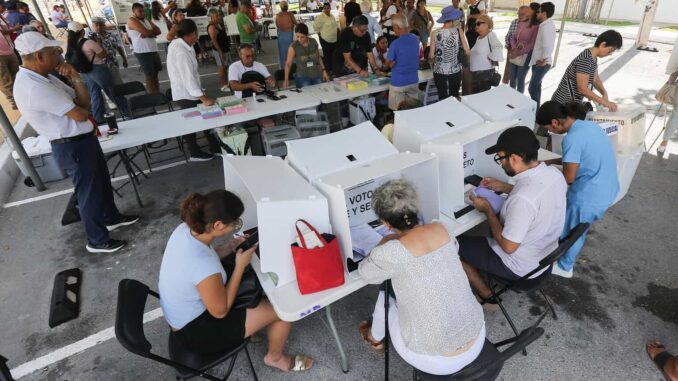 Abren las casillas para la inédita elección judicial