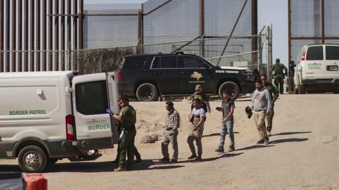 Junio registró mínima cantidad de cruces de indocumentados de México a EE.UU.