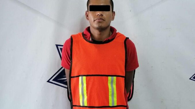 Lo detienen a bordo de una motocicleta robada