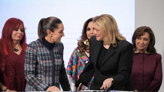 Maru Campos firma en Palacio Nacional acuerdo para consolidar Polo de Desarrollo para Ciudad Juárez