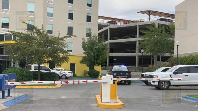 Hallan sin vida a hombre en habitación de hotel en el sector Distrito 1