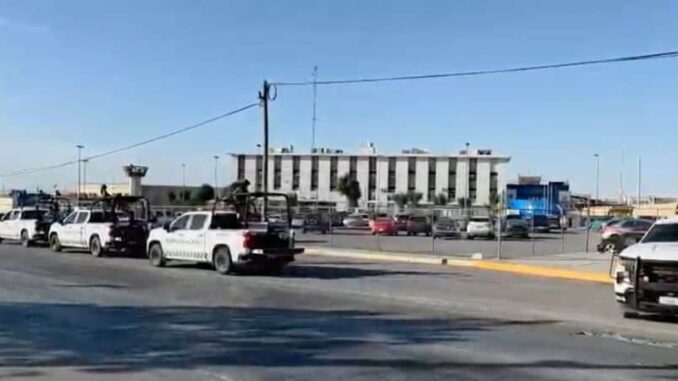 Controlan riña en cereso de Juárez; tras revisión aseguran más de 21 mil objetos no permitidos