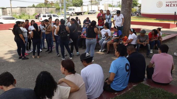 UNAM brinda orientación a migrantes vía telefónica