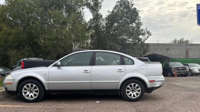 Recupera AEI Occidente automóvil VW Passat con reporte de robo