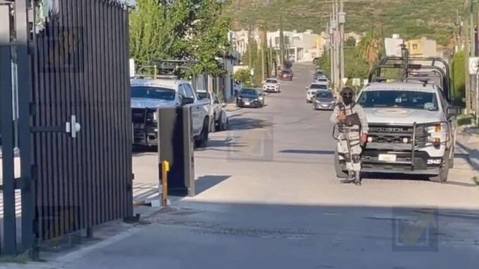 Agentes federales realizan cateo en fraccionamiento Rincón del Ángel