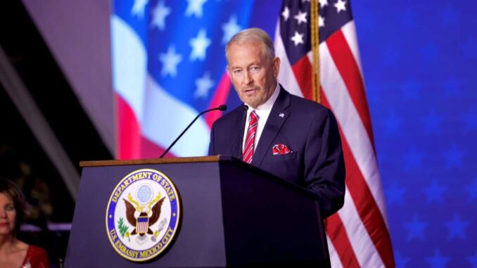 Embajada de China en México arremete contra Ronald Johnson; acusa «difamación»