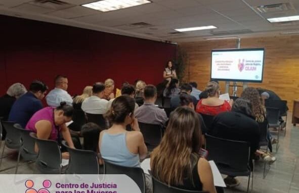 Imparte CEJUM pláticas de prevención de las violencias a personal del Congreso del Estado