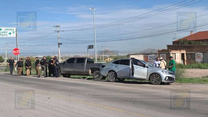 Dos agentes estatales resultan lesionados tras colisión en el periférico Lombardo Toledano