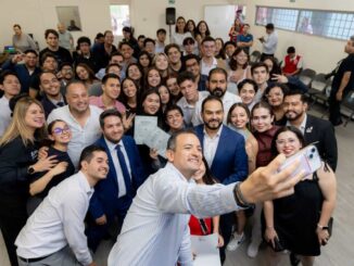 Entrega Marco Bonilla reconocimientos a jóvenes que participaron en el programa “Liderazgo Juventud”