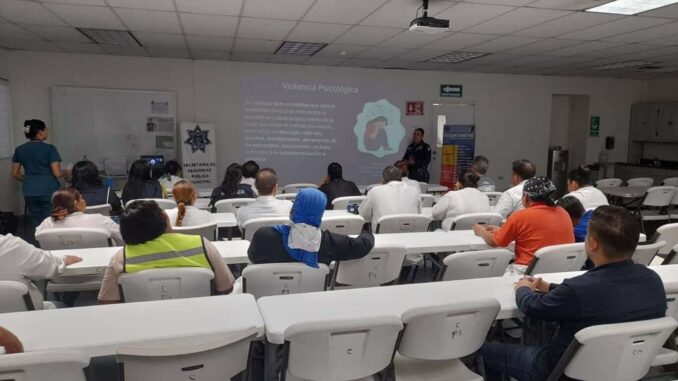 Capacitan a empleados de maquila en prevención de violencia