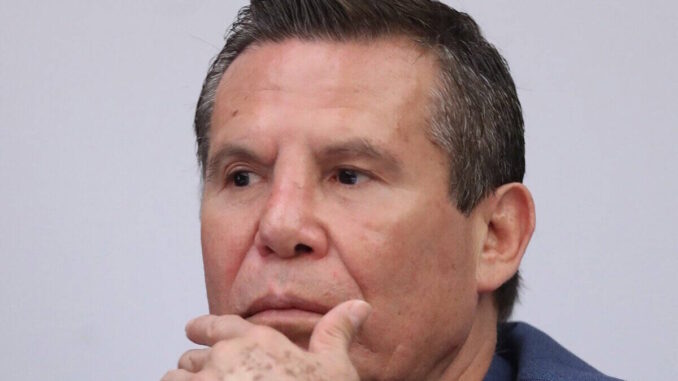 Julio César Chávez desconoce amparos para evitar la detención de su hijo